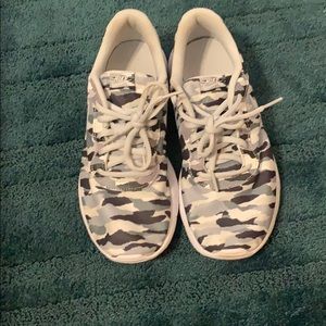 NIKE CAMO SNEAKERS